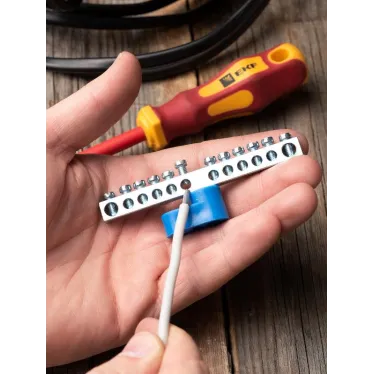 Шина нулевая N 63.12 (1 изолятор стойка) никель