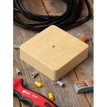 Коробка разветвительная KMP-030-032 (104х104х28) светлое дерево PROxima