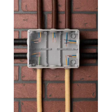 Коробка распаячная КМР-050-042пк пылевлагозащищенная 10 мембранных вводов уплотнительный шнур прозрачная крышка (190х140х70) PROxima