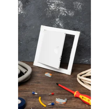 Люк ревизионный металл 200х200 Basic