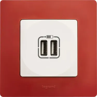 ETIKA Зарядное устройство с двумя USBразьемами 240В/5В 2400мА белый