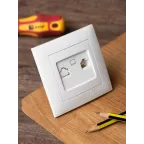 Валенсия розетка компьютерная RJ-45 1-местная белая