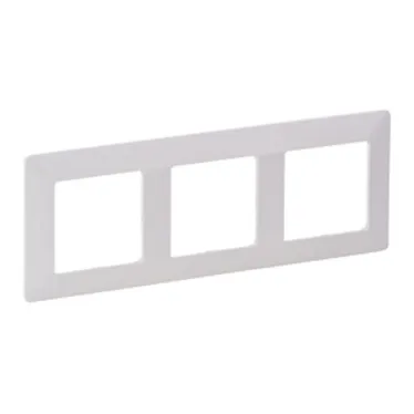 Valena LIFE Рамка 3 поста белая универсальная
