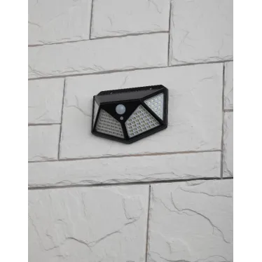 Фасадный светильник с датч. движ. и 4-мя плоск. освещ., на солн. бат.100 LED,300 lm ERAFS100-04