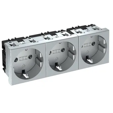 Розетка тройная 0° с з/к, 250 В, 16A (серебристый)