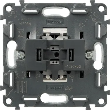 Valena IN MATIC Переключатель 10АХ 250В Безвинтовые зажимы