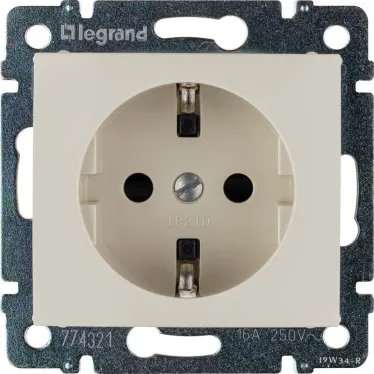 VALENA Розетка с заземлением со шторками в рамку слоновая кость