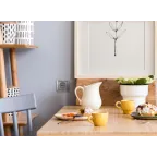 VALENA Розетка с заземлением в рамку алюминий