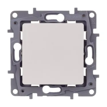 Переключатель перекрёстный одноклавишный Etika 10АХ 250В винтовые зажимы - слоновая кость