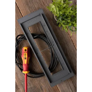 Рамка приборная на 8 модулей для лючка C-Line 24