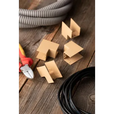 Угол внутренний (25х25) (4 шт) Plast под светлое дерево