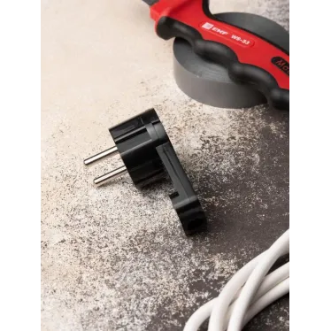 Вилка угловая плоская с/з черная СТЕЛС 16А 250 В PRO