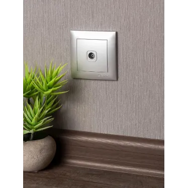 Валенсия лицевая панель розетки TV 1-местная 75Ом 5-862МГц сталь