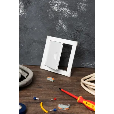 Люк ревизионный металл 150х150 Basic