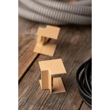 Угол внутренний (40х25) (4 шт) Plast под светлое дерево