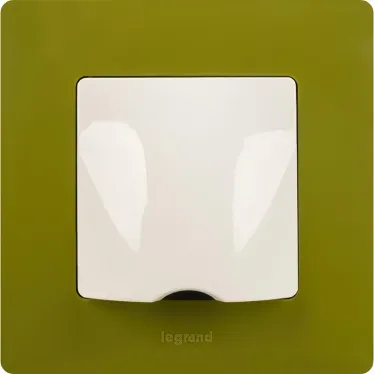 Вывод кабеля IP21 Etika с зажимом для кабеля белый