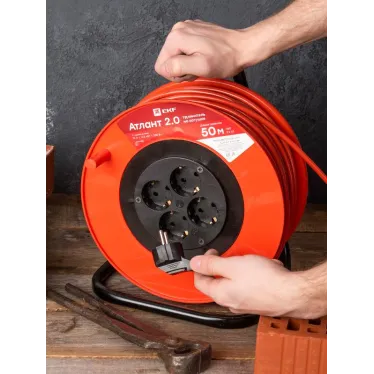 Удлинитель на катушке Атлант 2.0 4 гнезда 50м с заземлением ПВС 3x1.0 10А/2.2кВт PROxima