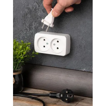 Розетка Минск 2-местная ОП 10А без заземления белая