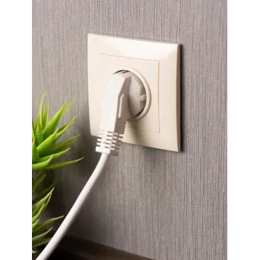 Валенсия розетка 1-местная б/з 10А кремовая с защ. штор.