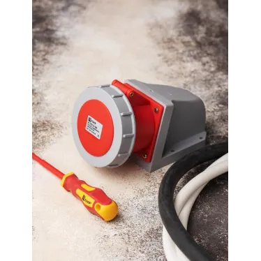 Розетка стационарная наружная 1252 3Р+РЕ+N 32А 380В IP67 PROxima