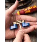 Шина 0 N 6х9мм 4 отверстия латунь 2 синих угловых изолятора PROxima