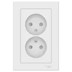Розетка ATLASDESIGN двойная без заземления со шторками 16А в сборе белый