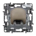 Вывод кабеля IP21 Etika с зажимом для кабеля слоновая кость