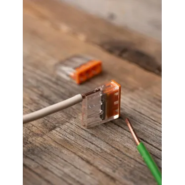 Строительно-монтажная клемма СМК 2273-243 (с пастой) 3 отверстия 0,5-2.5 мм2 блистер (5шт.) PROxima