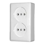 ХИТ Розетка двойная наружная белая без заземления и шторок 16А 250В