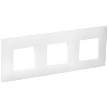 SKANDY Рамка 3-местная SK-F03W арктический белый IEK