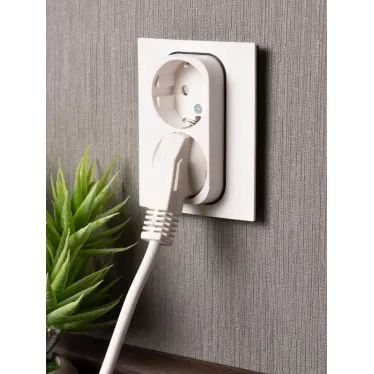 Стокгольм Механизм Розетки 2-местной с/з 16А белый с защ. штор.