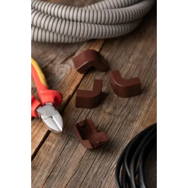 Угол внешний (20х10) (4 шт) Plast под темное дерево