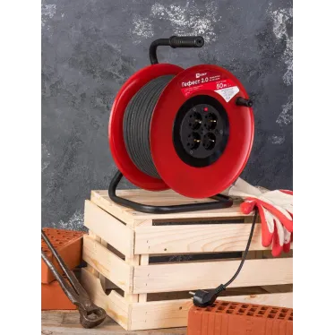 Удлинитель на катушке Гефест 2.0 4 гнезда 50м с заземлением и предохранителем КГ 3x1.5 16А/3.5кВт PROxima