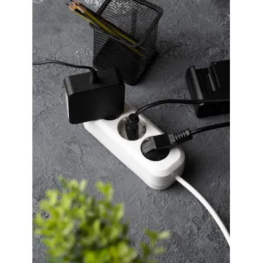 Удлинитель Эксперт 3 гнезда 3 метра 16А/3,0кВт с заземлением ПВС 3х1 EKF PROxima