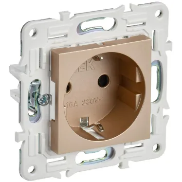 SKANDY Розетка с заземлением с защитными шторками 16А безвинтовое крепление SK-R06Sa песочный IEK