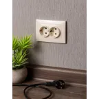 Валенсия розетка 2-местная с/з 16А кремовая с защ. штор. PROxima