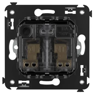 Avanti Розетка в стену, 2P+E, с защитными шторками, ''Черный квадрат''