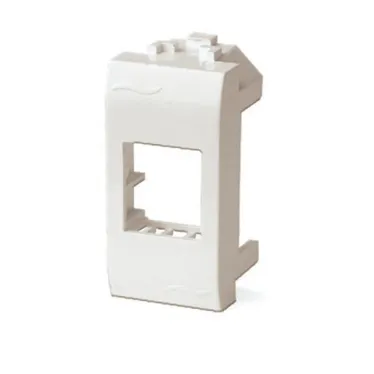 BRAVA Адаптер для информационныx разъемов SIEMON бе лый 1 модуль