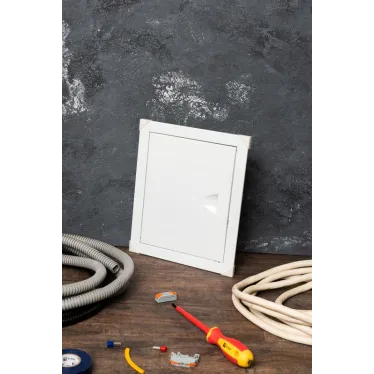 Люк ревизионный металл 200х250 Basic