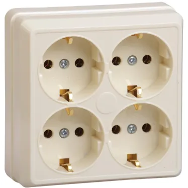 ОКТАВА Розетка 4 поста с заземлением 16А наружная кремовая
