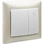 VALENA Рамка 1 пост белая/серебро