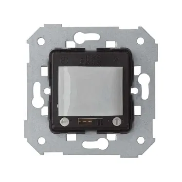 Детектор движения, 230~, 2600Вт (накал, галоген), угол 180гр, радиус 9м, вкл.4с-10мин, S82,82N,88