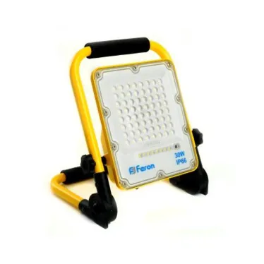 Прожектор светодиодный ДО-30w переносной аккумуляторный 6400K IP66 с зарядным устройством