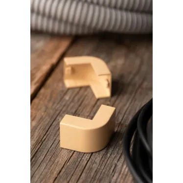 Угол внешний (20х10) (4 шт) Plast под светлое дерево