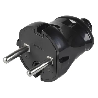 Вилка штепсельная черная 6А