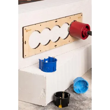 Шаблон для подрозетников c 5 отв. диам. 82 мм Expert