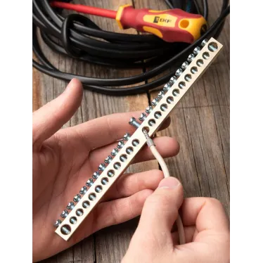 Шина PEN ноль-земля 8х12мм 24 отверстия латунь крепеж по центру PROxima