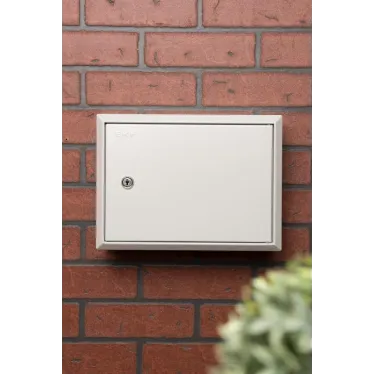 Щит распределительный навесной ЩРн-9з IP31 220х300х120 с замком