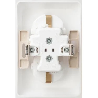 ЭТЮД Розетка двойная скрытой установки с заземлением со шторками 16А 250B, белый