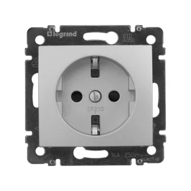 VALENA Розетка с заземлением со шторками в рамку алюминий